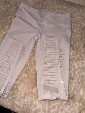 ALO Yoga Beige Leggings with Ribbed Side Panels